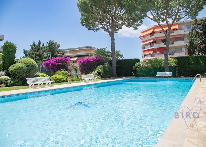 Studio With Swimming Pool In Juan Les Pins