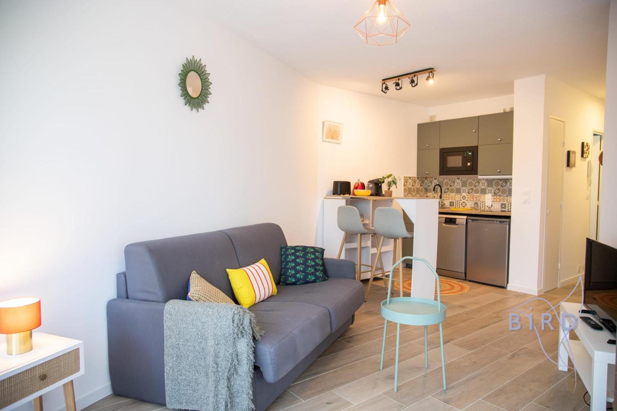 With Swimming Pool In Juan Les Pins Appartement Antibes