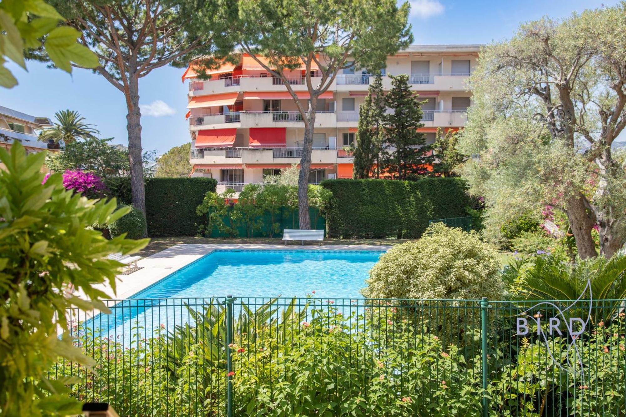 With Swimming Pool In Juan Les Pins * Antibes